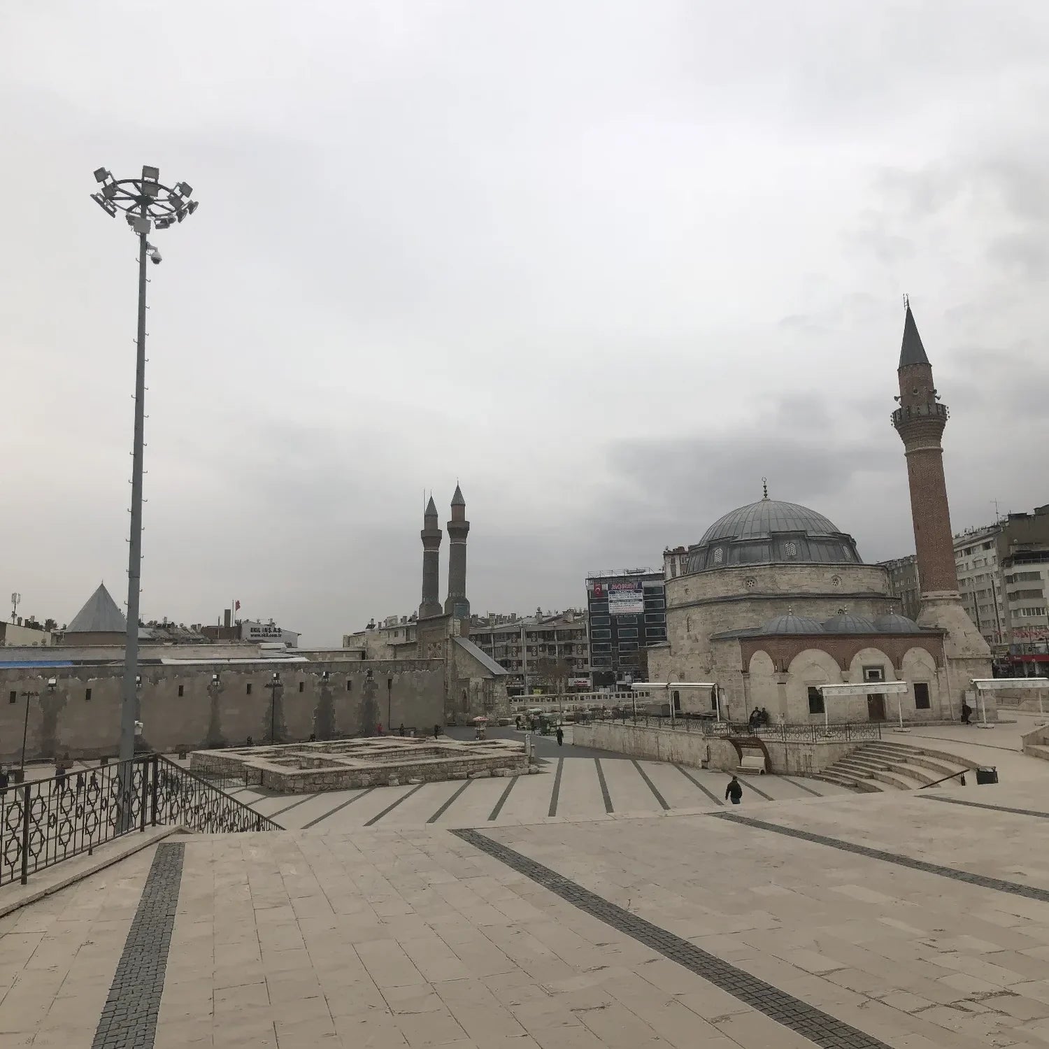 İSLED 150W Led Aydınlatma Projektörü Dış Mekan Yüksek Lümen