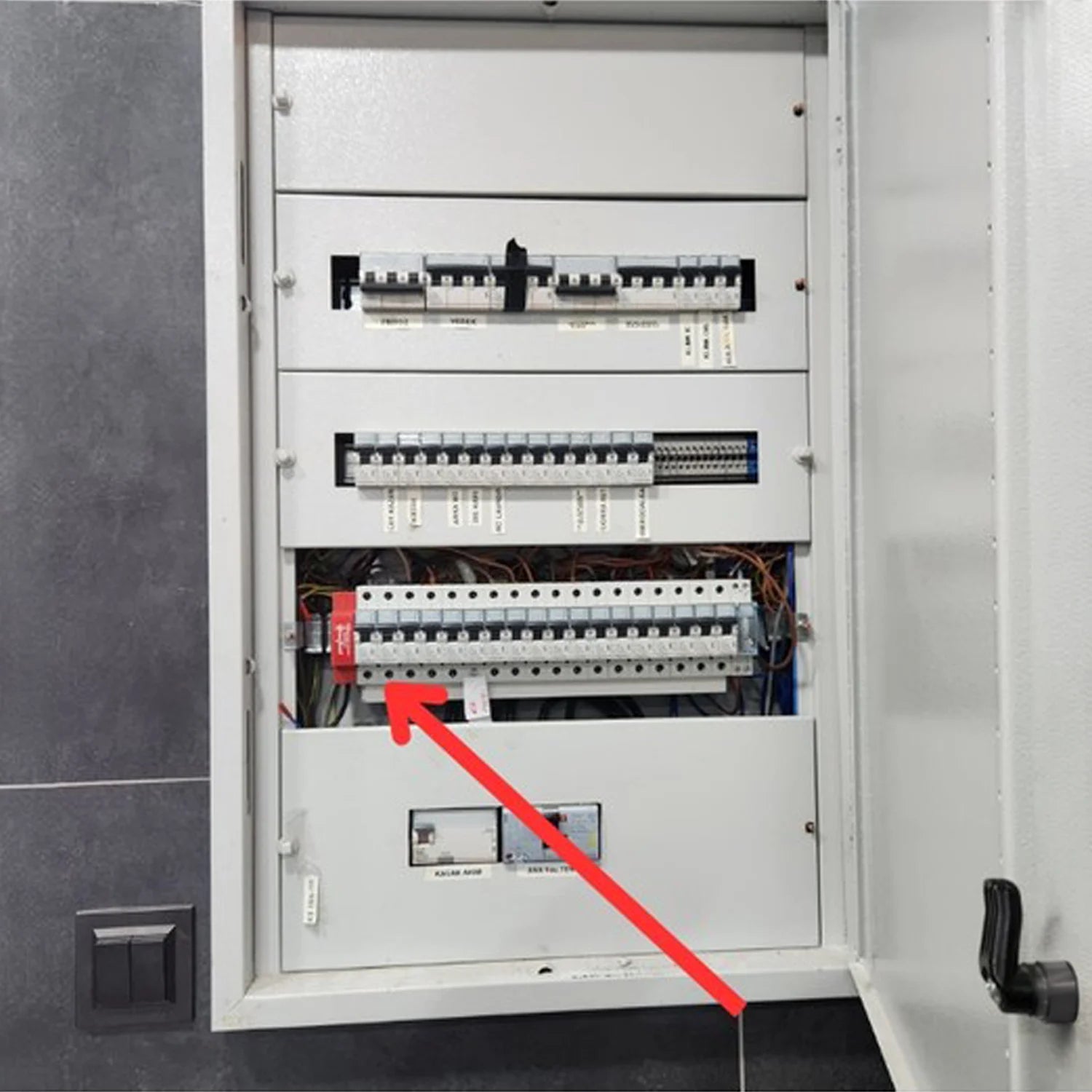 Huzur Elektrik Pano Tipi Otomatik Yangın Söndürme Cihazı